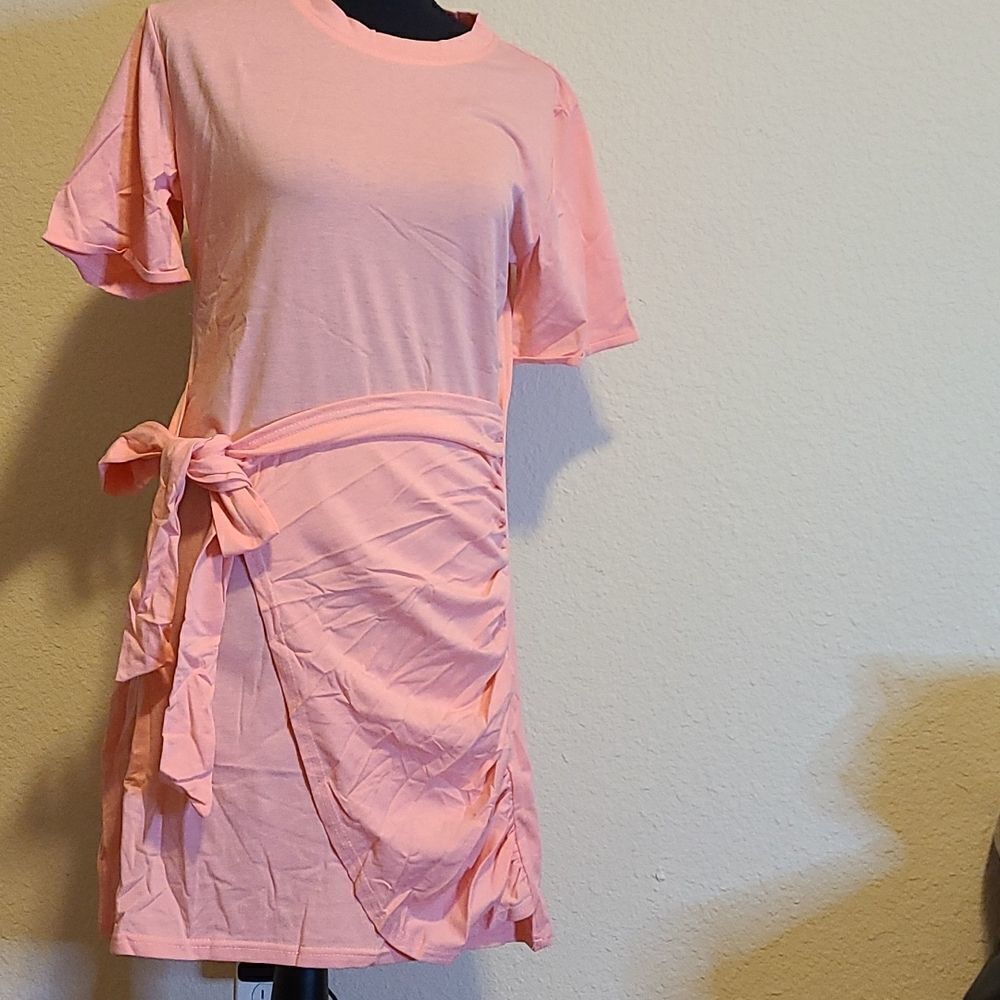 T-shirt dress with tie